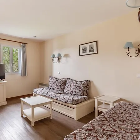 2-br In A With Pool - - Welkeys *